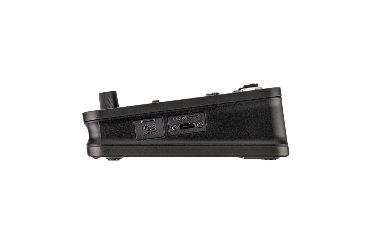 ZOOM - LiveTrak L6max